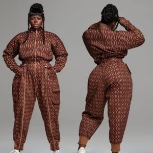 IVY PARK x adidas
SET